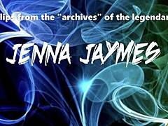 成熟的色情明星Jenna Jaymes穿着短裤深喉口交